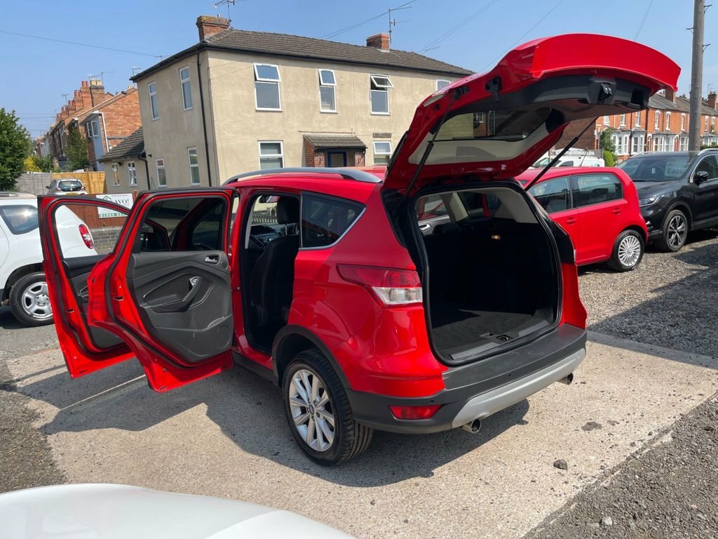 Ford Kuga 2L Titanium T21LUV Red #2