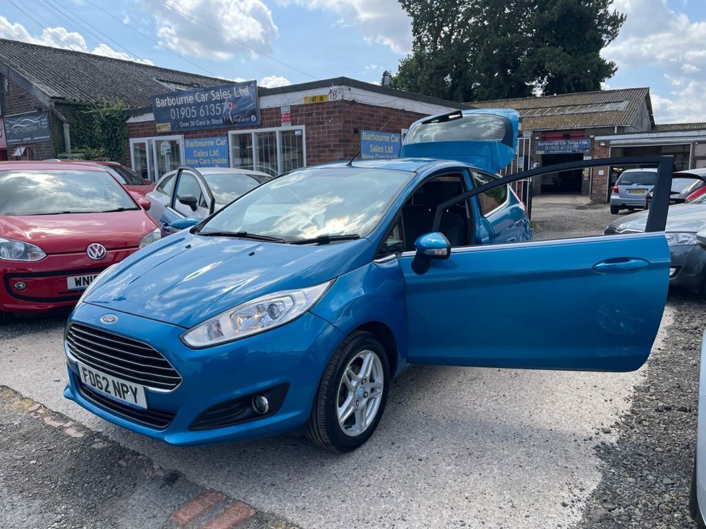 Ford Fiesta 1L Zetec Blue