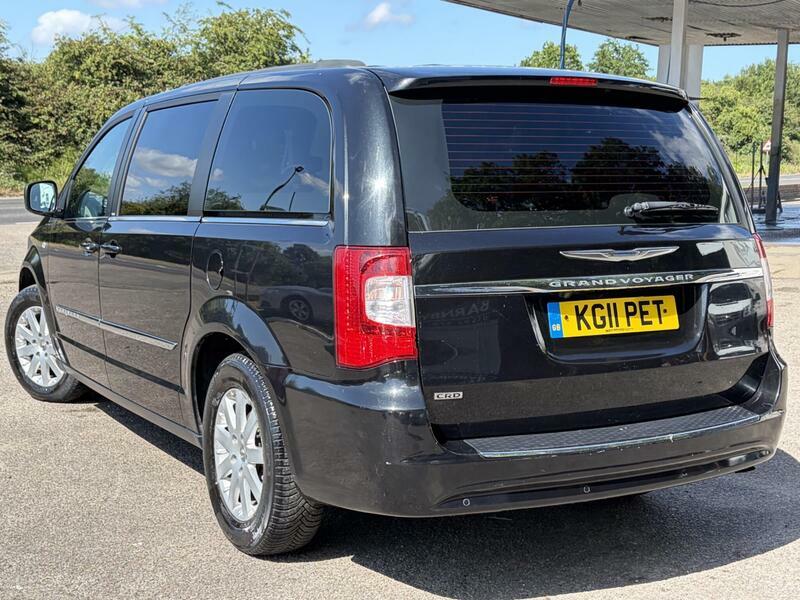 Chrysler Grand Voyager 2.8-crd-touring-auto-euro-4-5dr Black #3