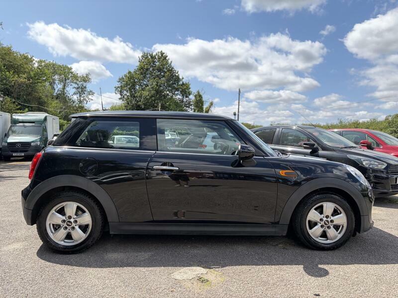 Mini Hatch 1.5-Cooper-euro-6-ss-3dr YH64HDU Black #5