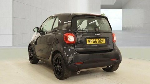 Smart Fortwo Coupe 2016 66 1.0 Black #3