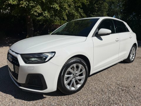 Audi A1 2019 19 1.0 White #2