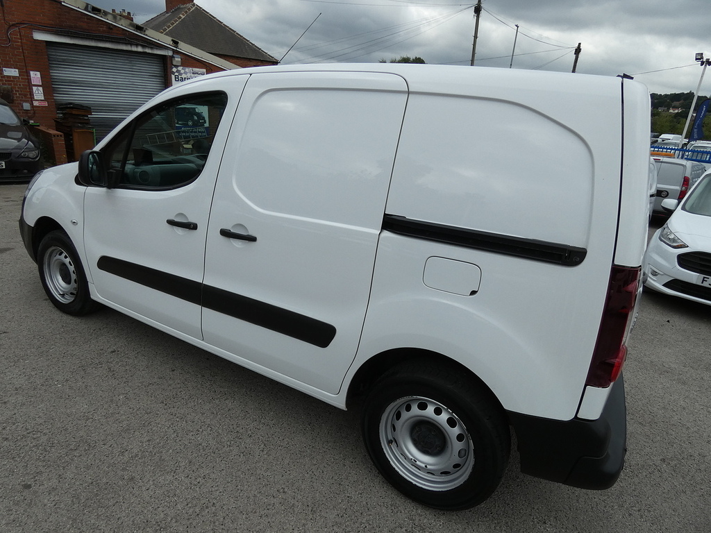 Peugeot Partner 1.6Hdi 850 Se Mega Low Miles Ex Council White #3