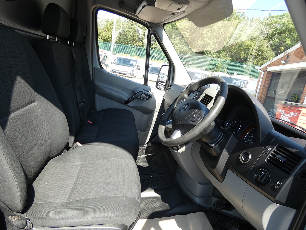Mercedes-Benz Sprinter 311Cdi 2.1 Euro 6 Swb L1h1 In Stunning Grey U5254 Grey