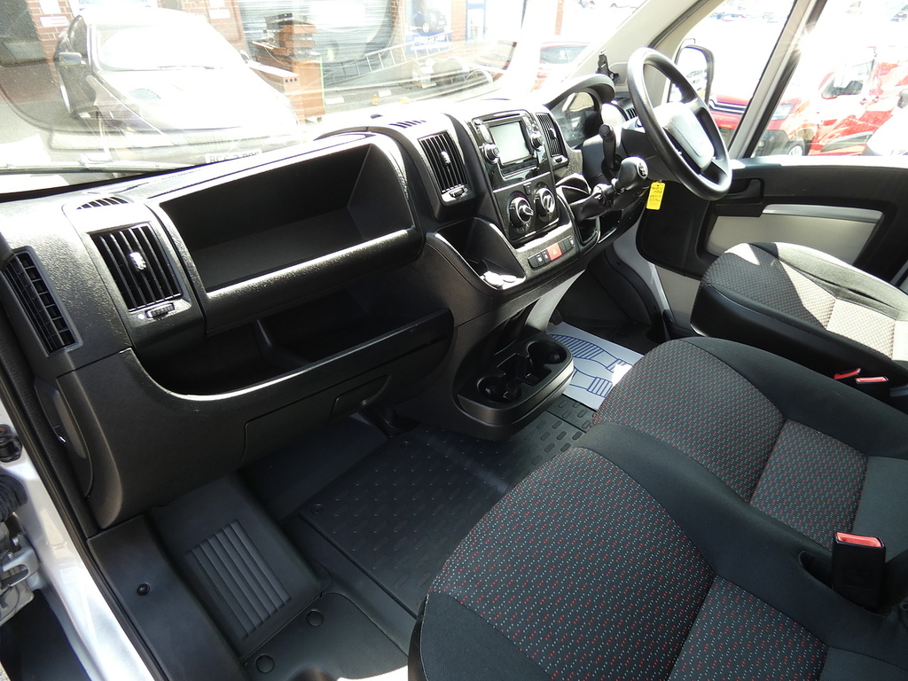 Citroen Relay 2L Null White #19