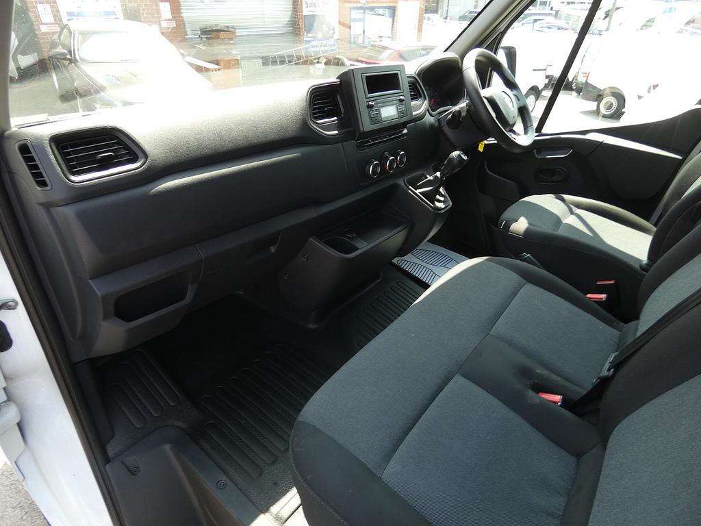 Renault Master Lwb L3h2 Medium White #18