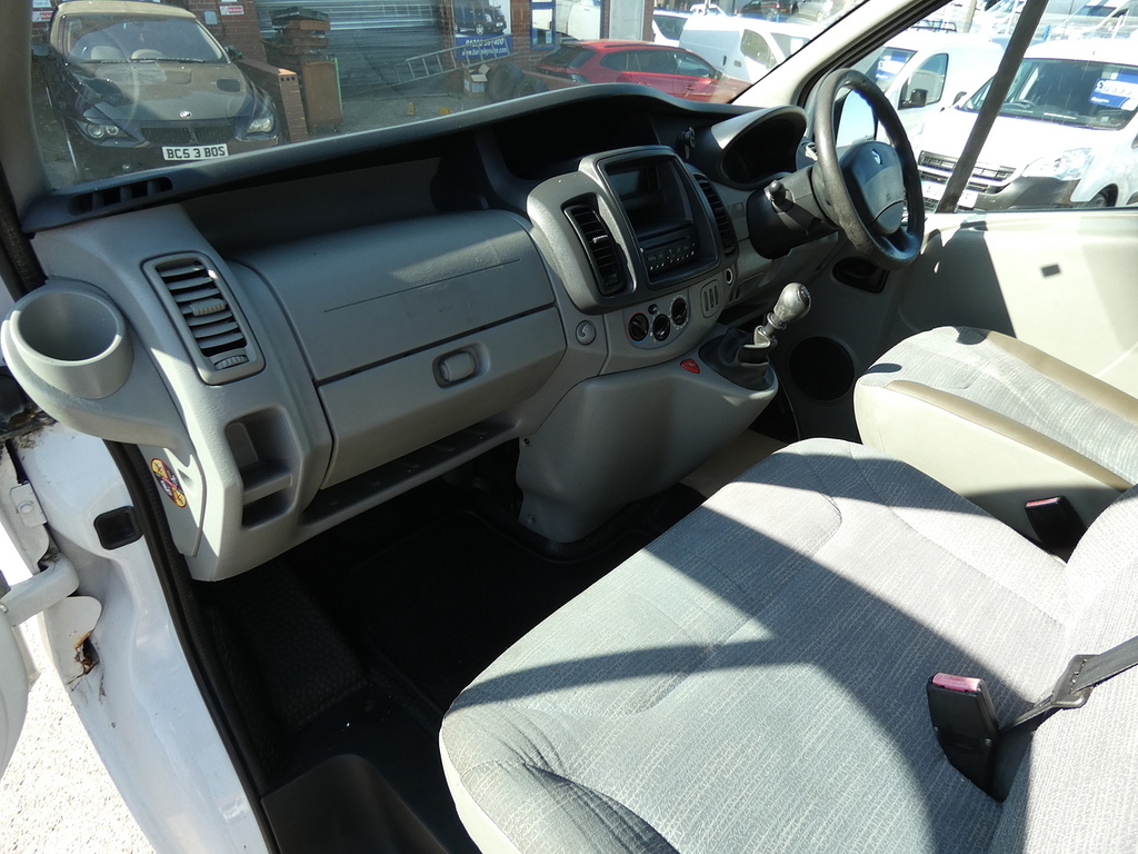 Renault Trafic Blue #18