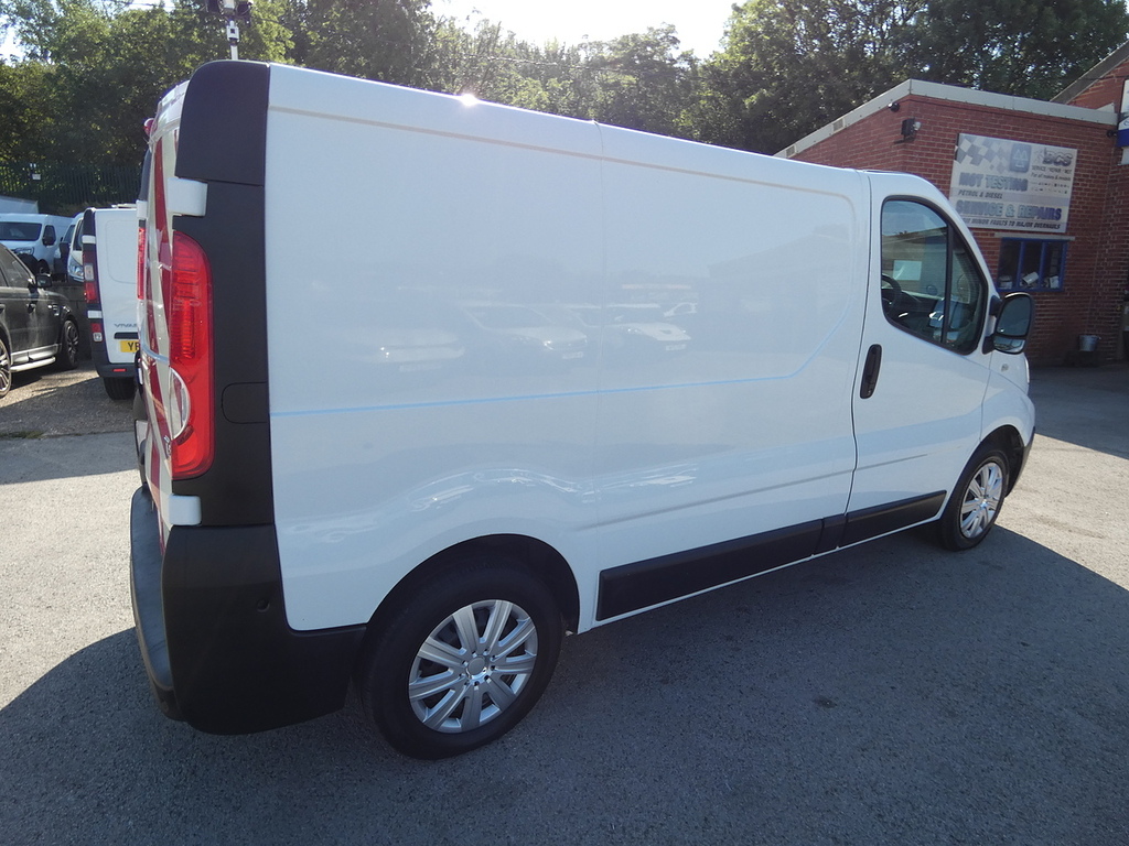 Renault Trafic Blue #11