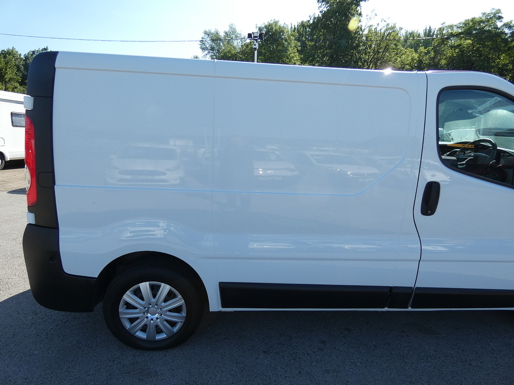 Renault Trafic Blue #12