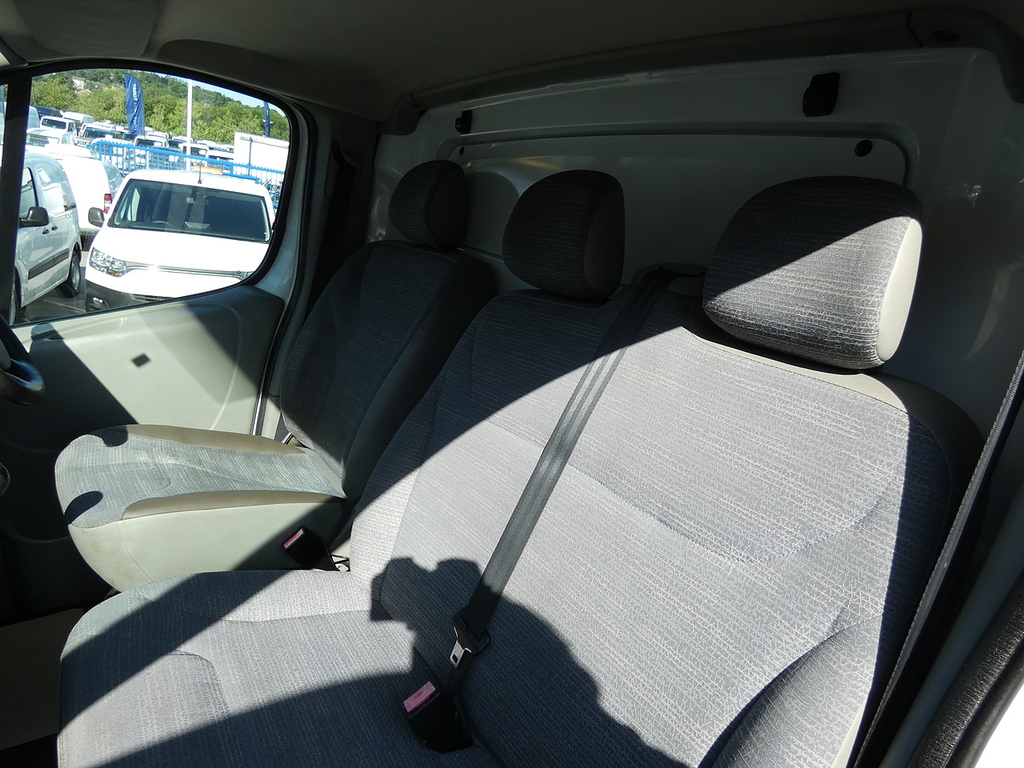 Renault Trafic Blue #17