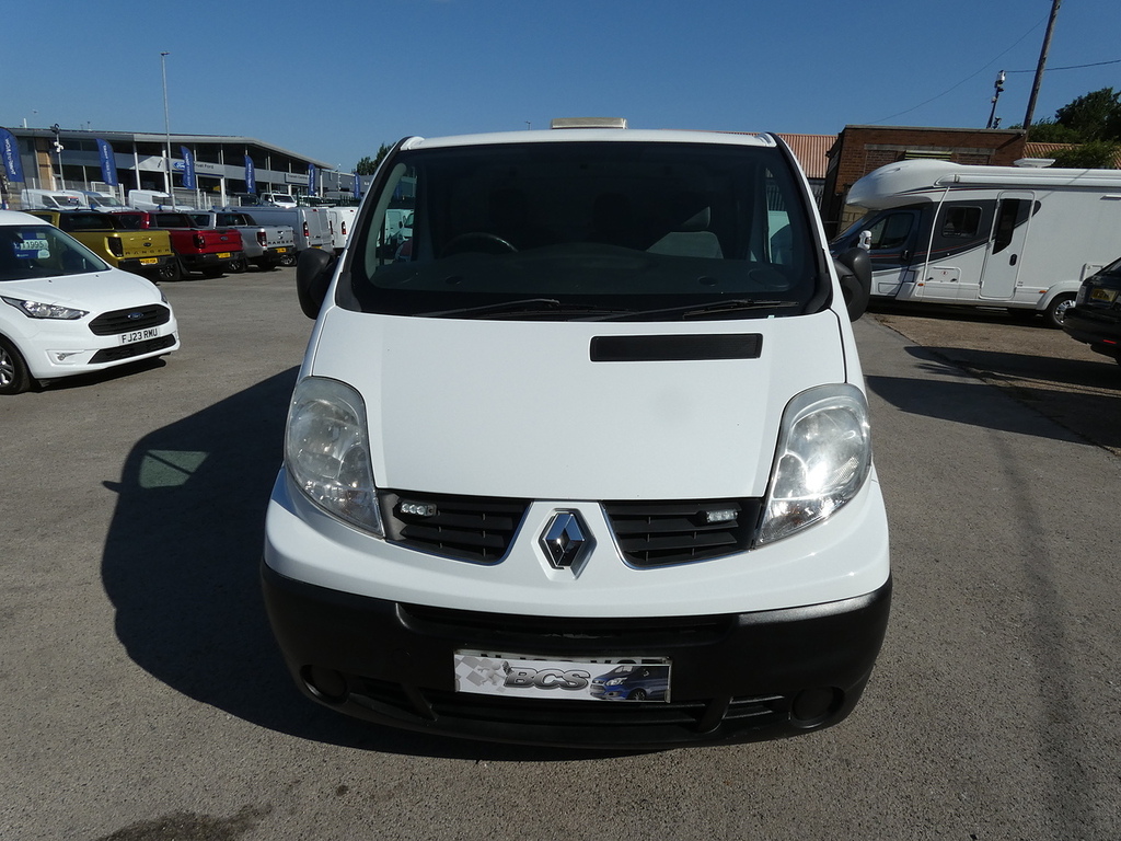Renault Trafic Blue #8