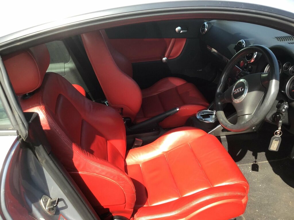 Audi TT Coupe 3.2 V6 Quattro 200353 Red #13