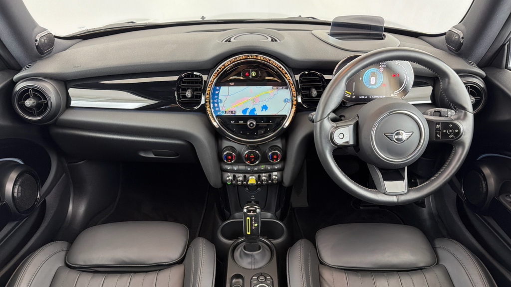 Mini Hatch Cooper Se 32.6Kwh Level 3 Hatchback A AJ23JKV Black #4
