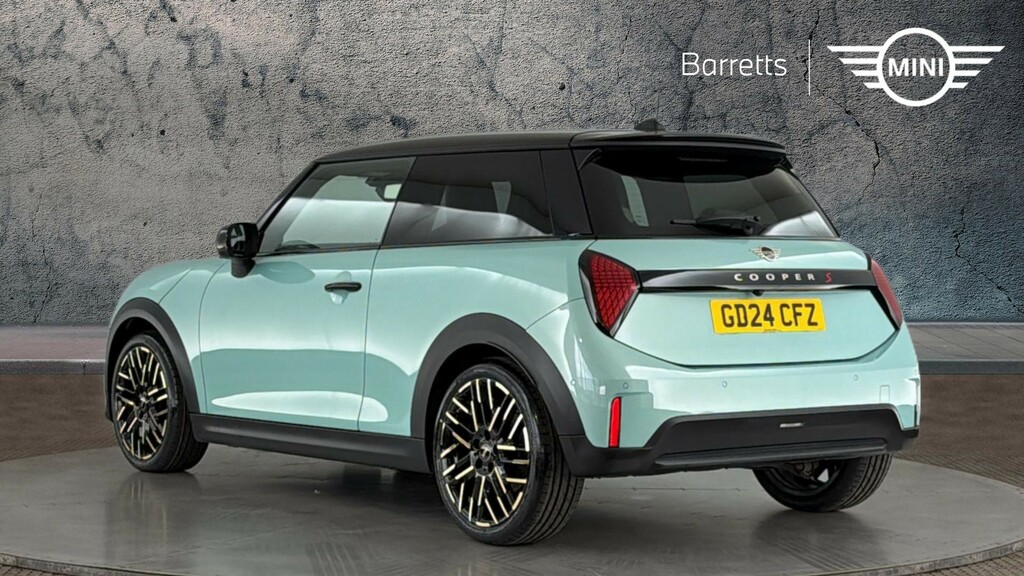 Mini Hatch 2.0S Exclusive Hatchback Steptronic Eur GD24CFZ Green #2