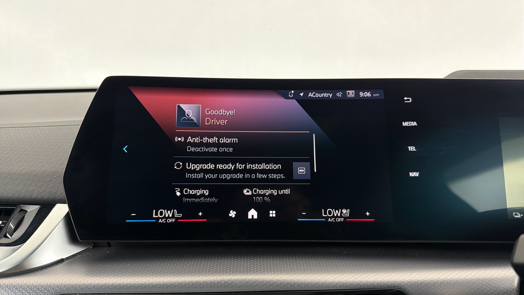BMW iX2 230Kw Xdrive30 M Sport 65Kwh Black #36