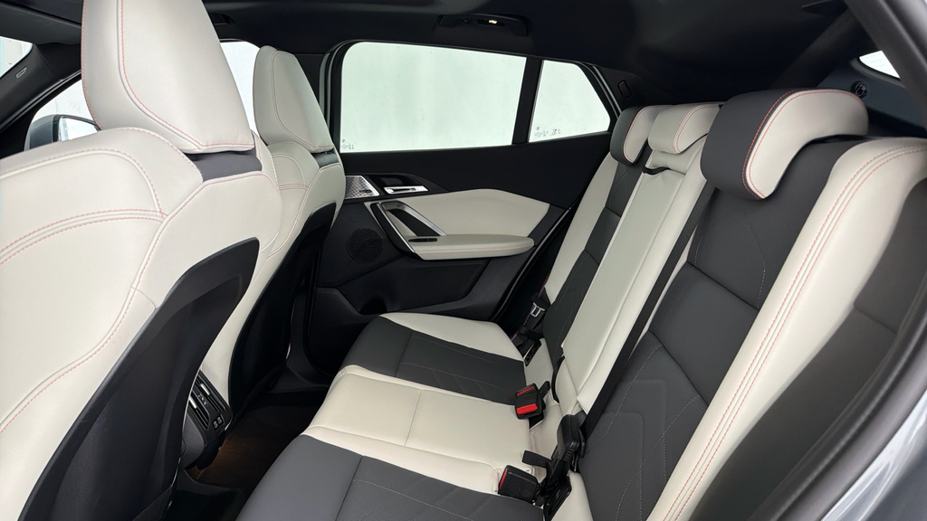 BMW iX2 230Kw Xdrive30 M Sport 65Kwh Black #12