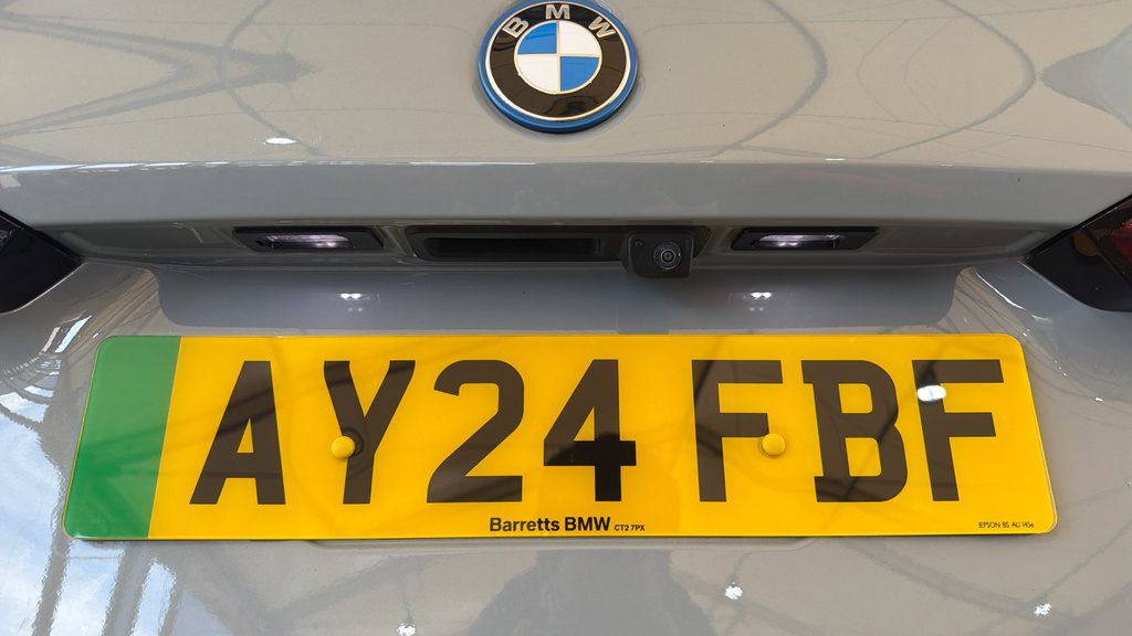 BMW i5 40 83.9Kwh M Sport Saloon Edrive Black #40