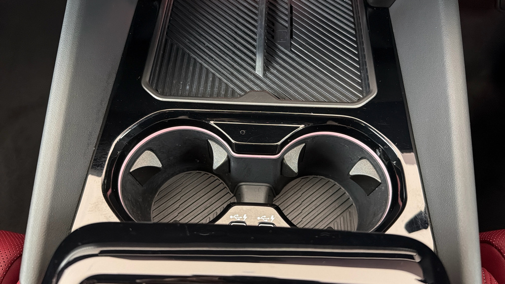 BMW i5 40 83.9Kwh M Sport Saloon Edrive Black #31