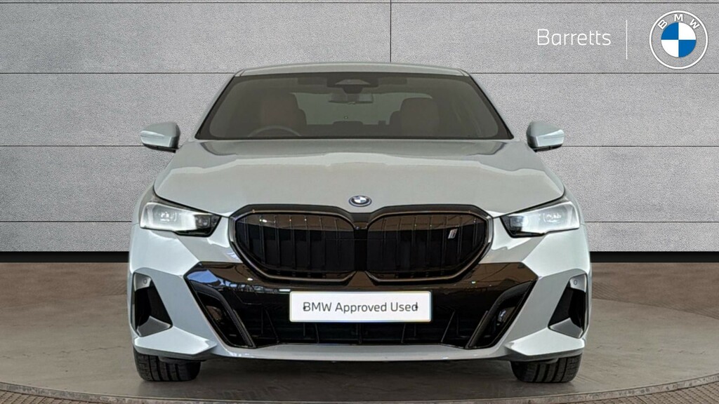 BMW i5 40 83.9Kwh M Sport Saloon Edrive Black #16