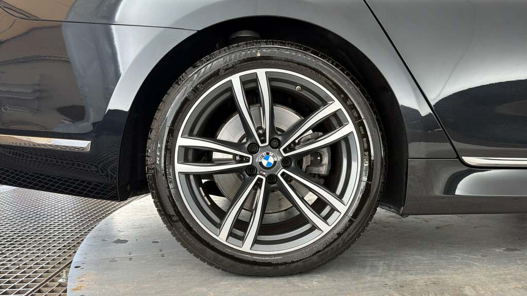 BMW 7 Series 3.0 Mht M Sport Xdrive Euro 6 Ss Grey #40