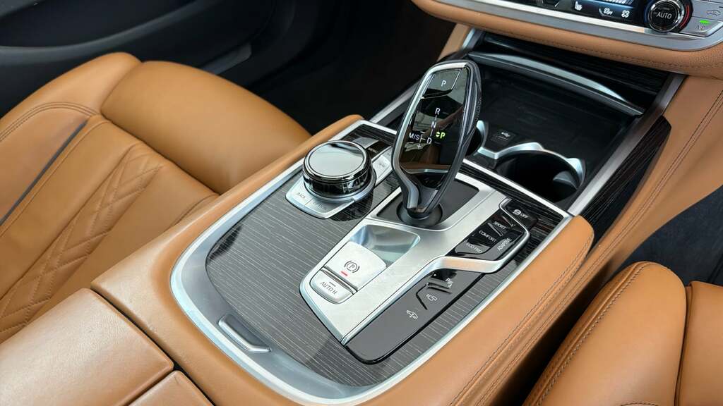 BMW 7 Series 3.0 Mht M Sport Xdrive Euro 6 Ss Grey #10