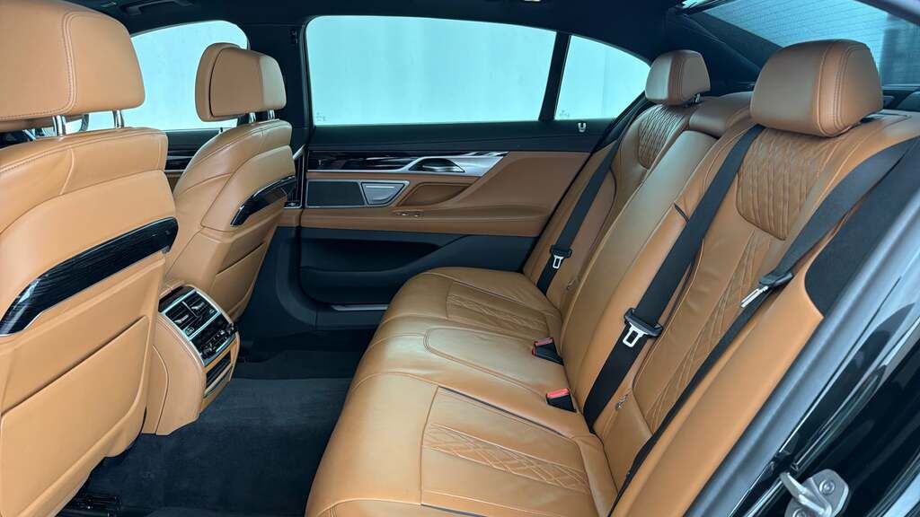 BMW 7 Series 3.0 Mht M Sport Xdrive Euro 6 Ss Grey #12