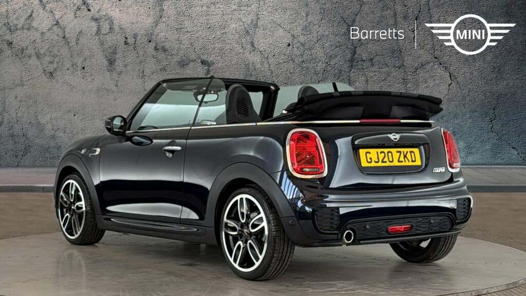 Mini Convertible 1.5 Cooper Sport Convertible Steptronic Black #2
