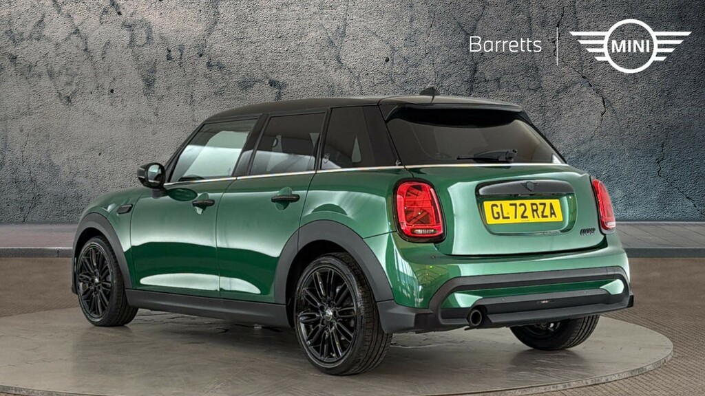 Mini Hatch 1.5 Cooper Exclusive Hatchback Steptron GL72RZA Green #2