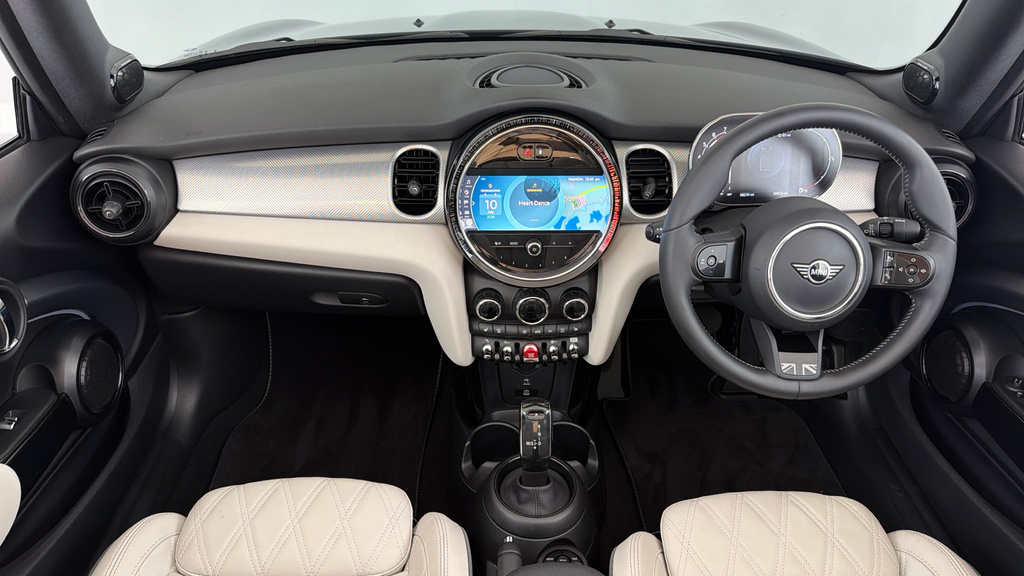 Mini Convertible 1.5 Cooper Exclusive Convertible Steptr Black #4
