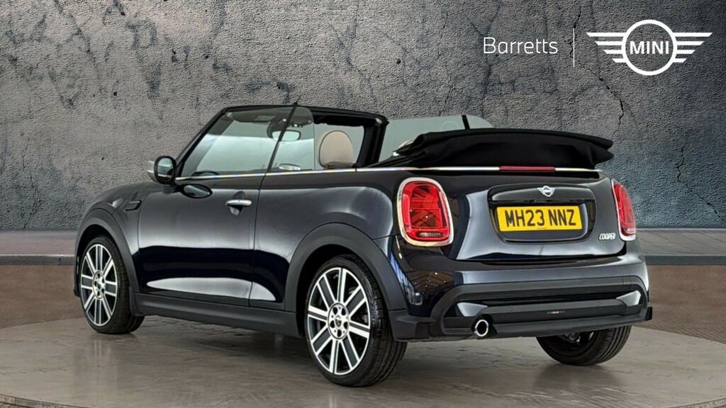 Mini Convertible 1.5 Cooper Exclusive Convertible Steptr Black #2