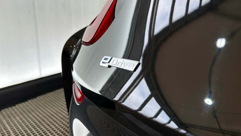BMW i8 2dr Auto Blue #30
