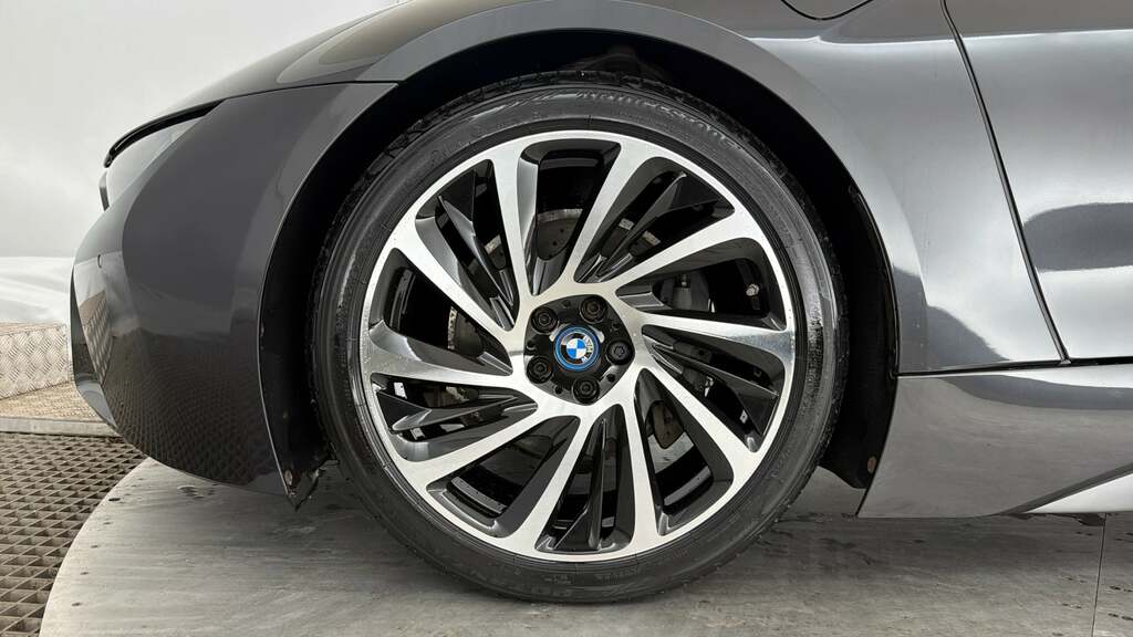 BMW i8 2dr Auto Blue #27