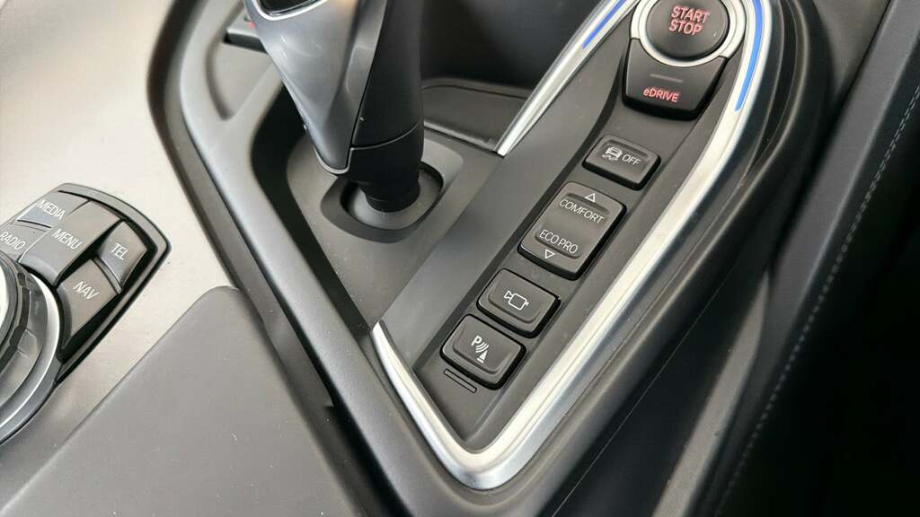 BMW i8 2dr Auto Blue #36