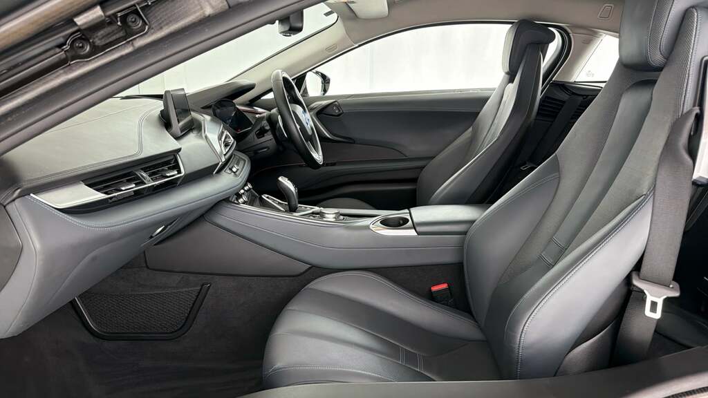 BMW i8 2dr Auto Blue #29