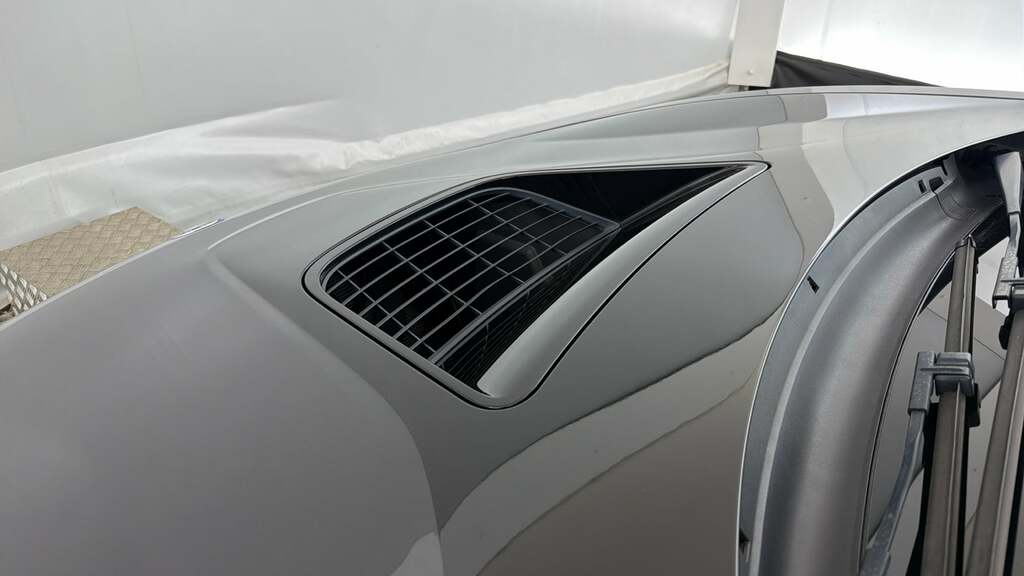 BMW i8 2dr Auto Blue #25
