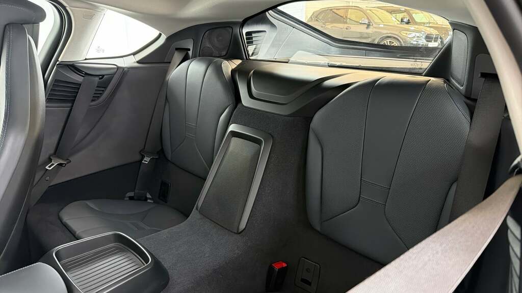 BMW i8 2dr Auto Blue #12