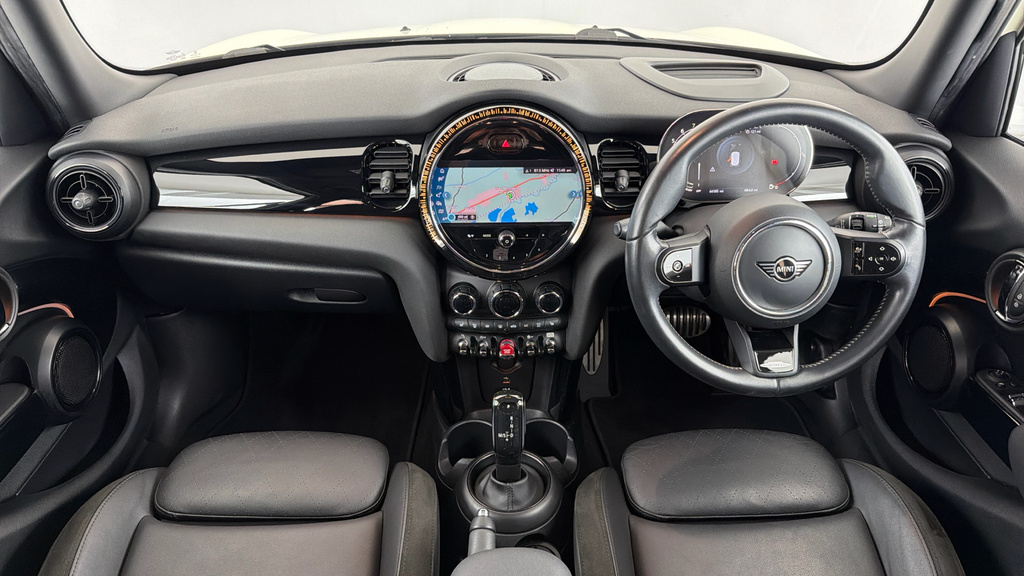 Mini Hatch 1.5 Cooper Sport Hatchback Steptronic E White #4