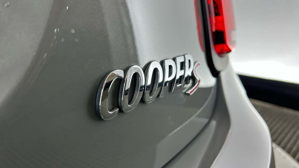 Mini Hatch 1.5 Cooper Exclusive Grey #31