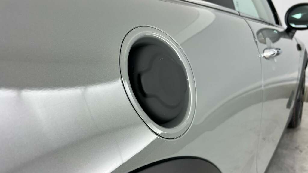 Mini Hatch 1.5 Cooper Exclusive Grey #32