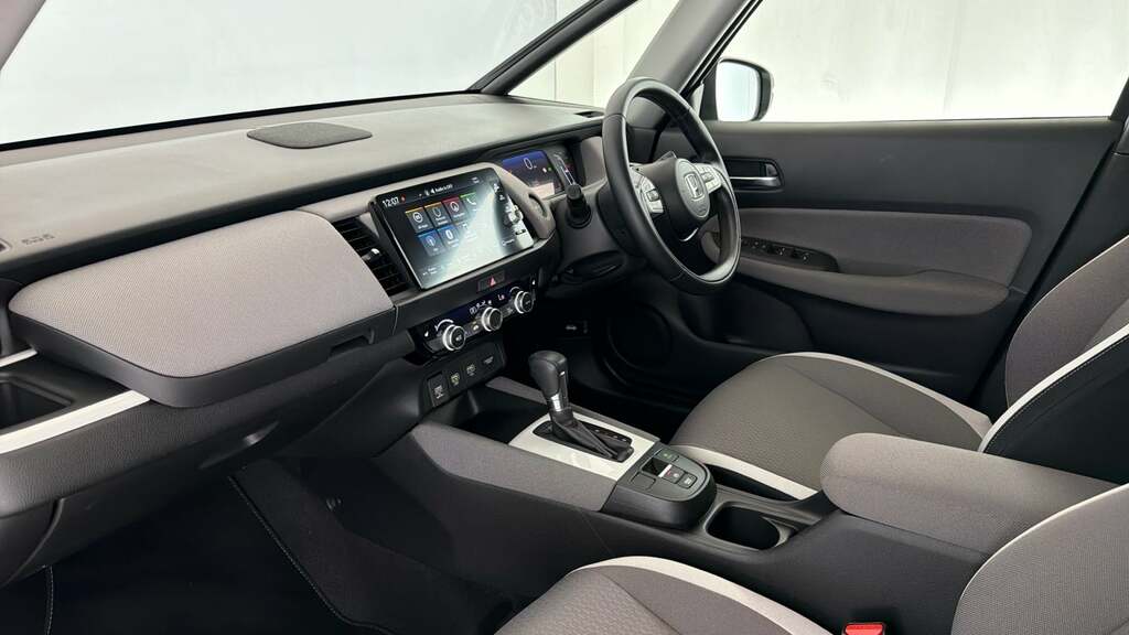 Honda Jazz 1.5 H I-mmd Crosstar Ex Hatchback Hybri White #2