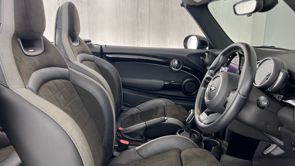 Mini Convertible Cooper Classic White #11