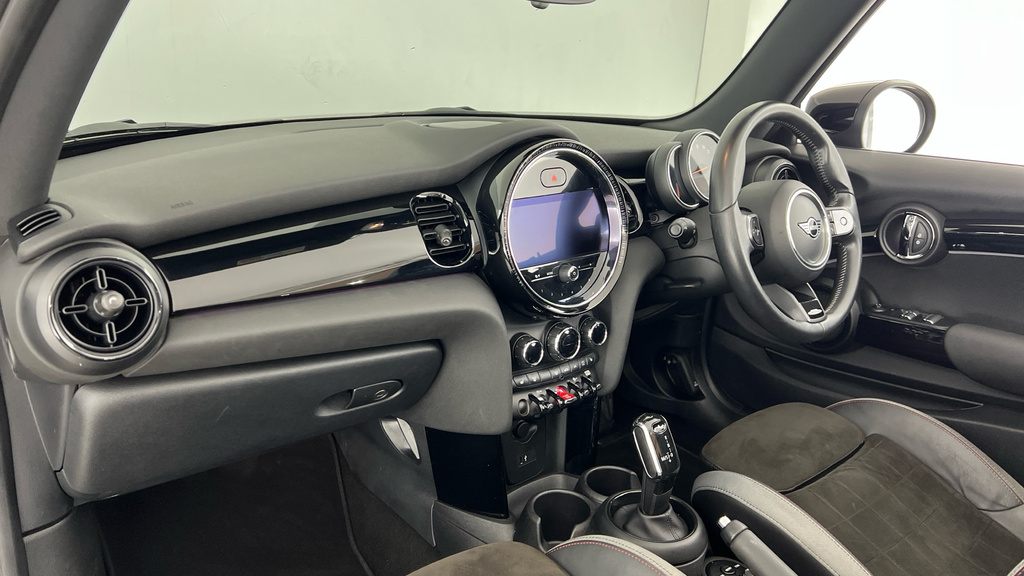 Mini Convertible Cooper Classic White #7