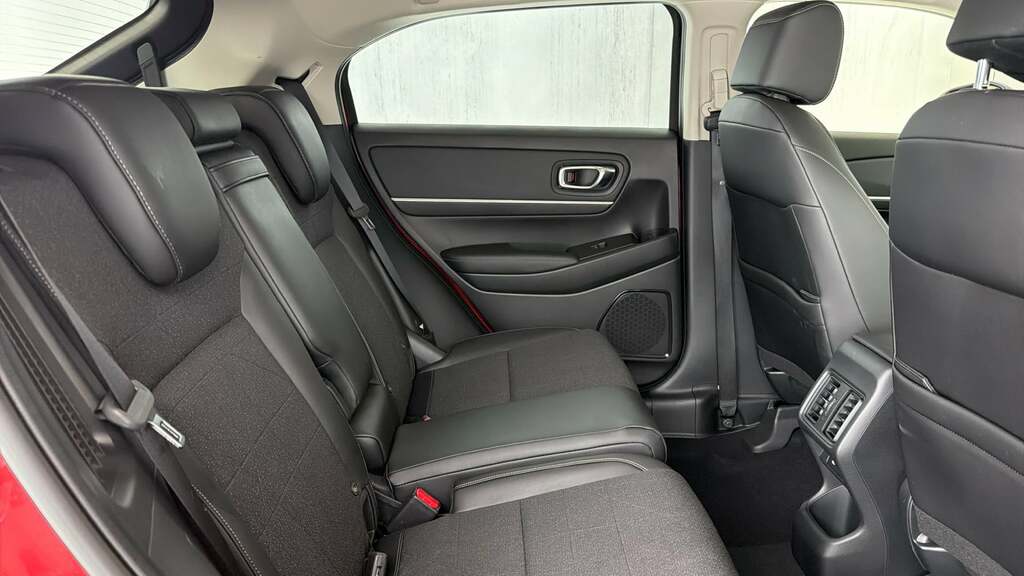 Honda Hr-V Elegance Grey #31