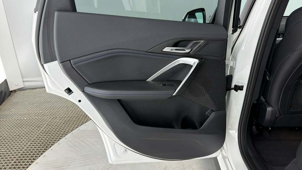 BMW iX1 Suv Black #28