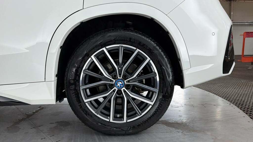 BMW iX1 Suv Black #33