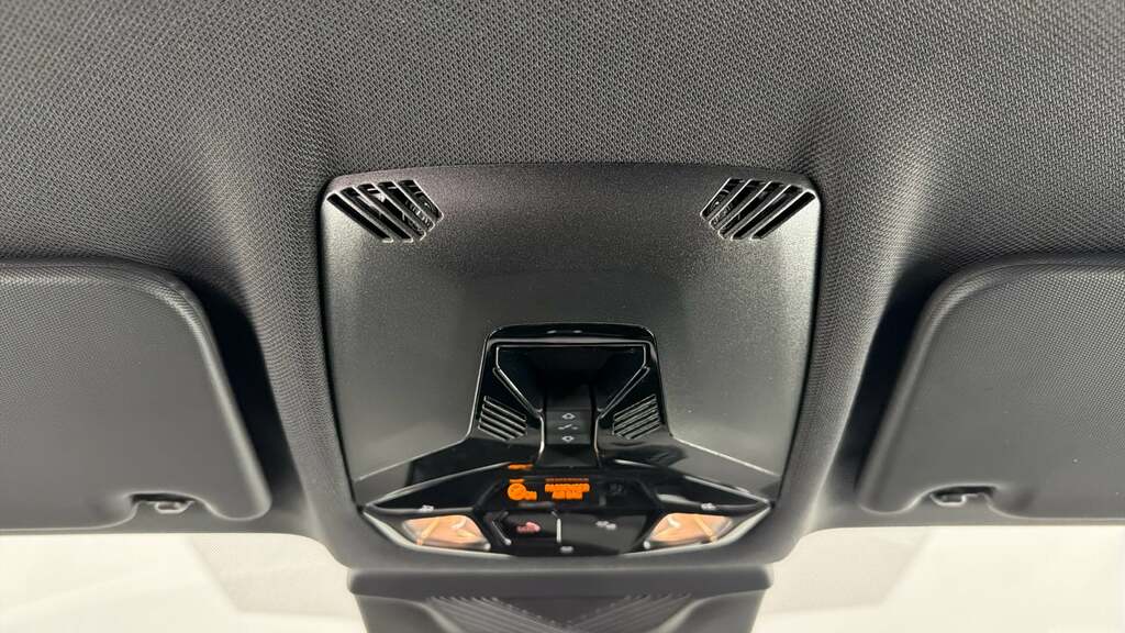 BMW iX1 Suv Black #32