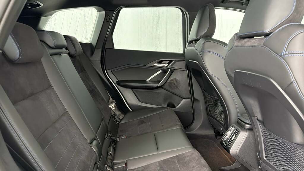 BMW iX1 Suv Black #36
