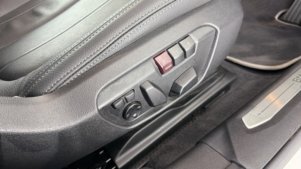BMW 2 Series 220I Luxury Active Tourer Red #27