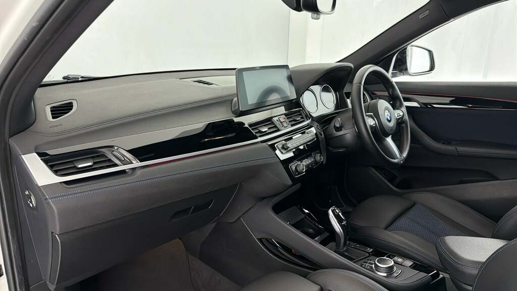 BMW X2 1.5L Sport Blue #7