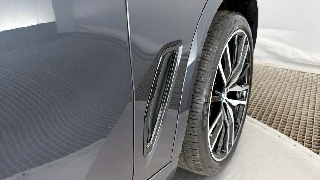 BMW X5 X5 M50i Black #26